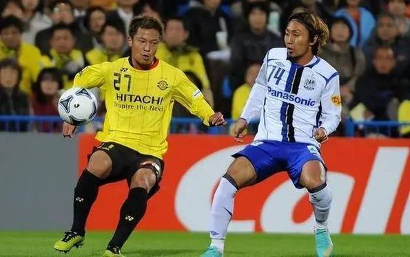 壹号-赛后欧篮联焦点战，休斯敦火箭完成外线爆发，管理层满意，球探报告显示潜力(休斯顿火箭队最新阵容)