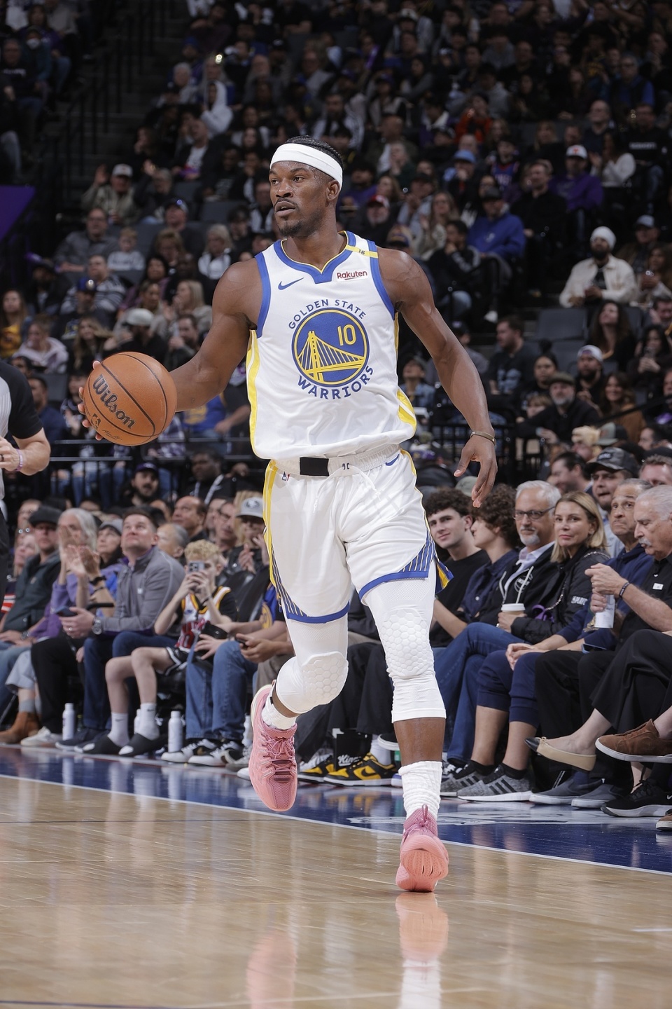 包含巴特勒在尤文图斯比赛中挺进下一轮，败北引发热议！的词条