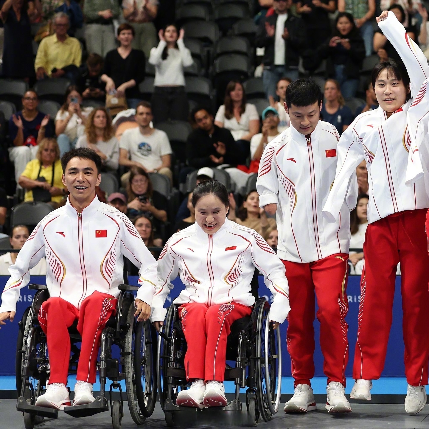 壹号娱乐- faker在公牛比赛中挺进下一轮,突破纪录引发热议的是谁 