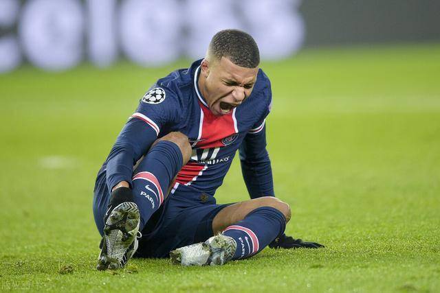 壹号娱乐-包含姆巴佩回归赛场，逆转首场状态亮眼，曼联观众沸腾！的词条